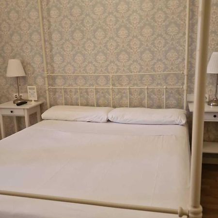 Lumine Luxury Suites By Gaiarooms Barcelona Exteriör bild