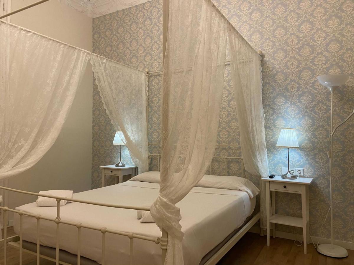 Lumine Luxury Suites By Gaiarooms Barcelona Exteriör bild