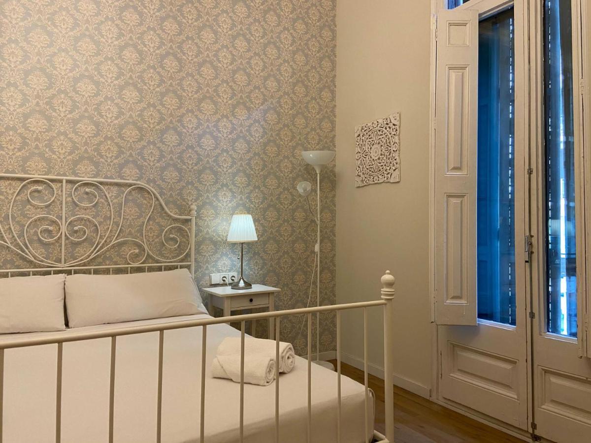 Lumine Luxury Suites By Gaiarooms Barcelona Exteriör bild