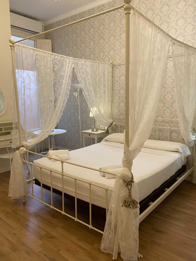 Lumine Luxury Suites By Gaiarooms Barcelona Exteriör bild