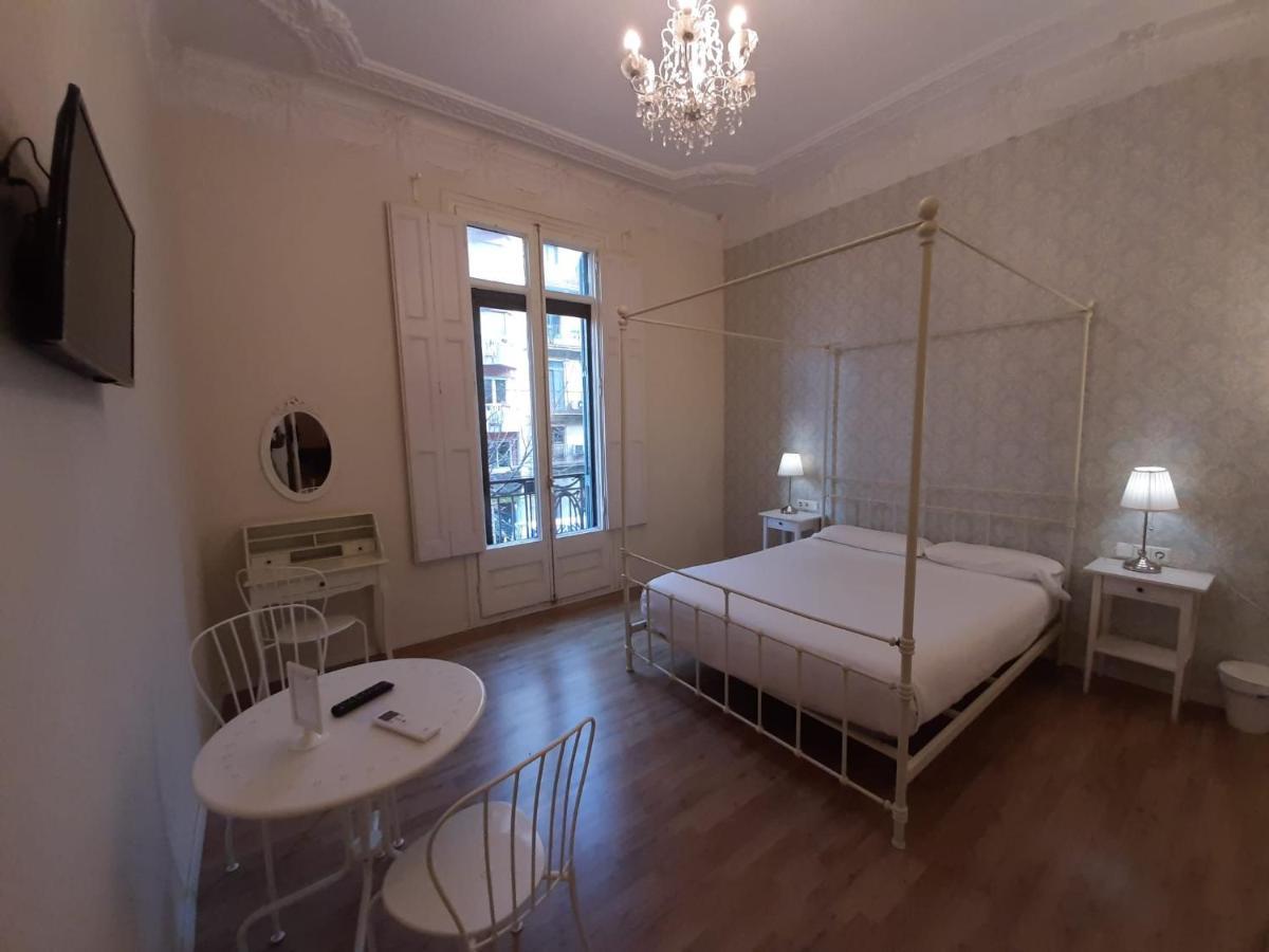 Lumine Luxury Suites By Gaiarooms Barcelona Exteriör bild