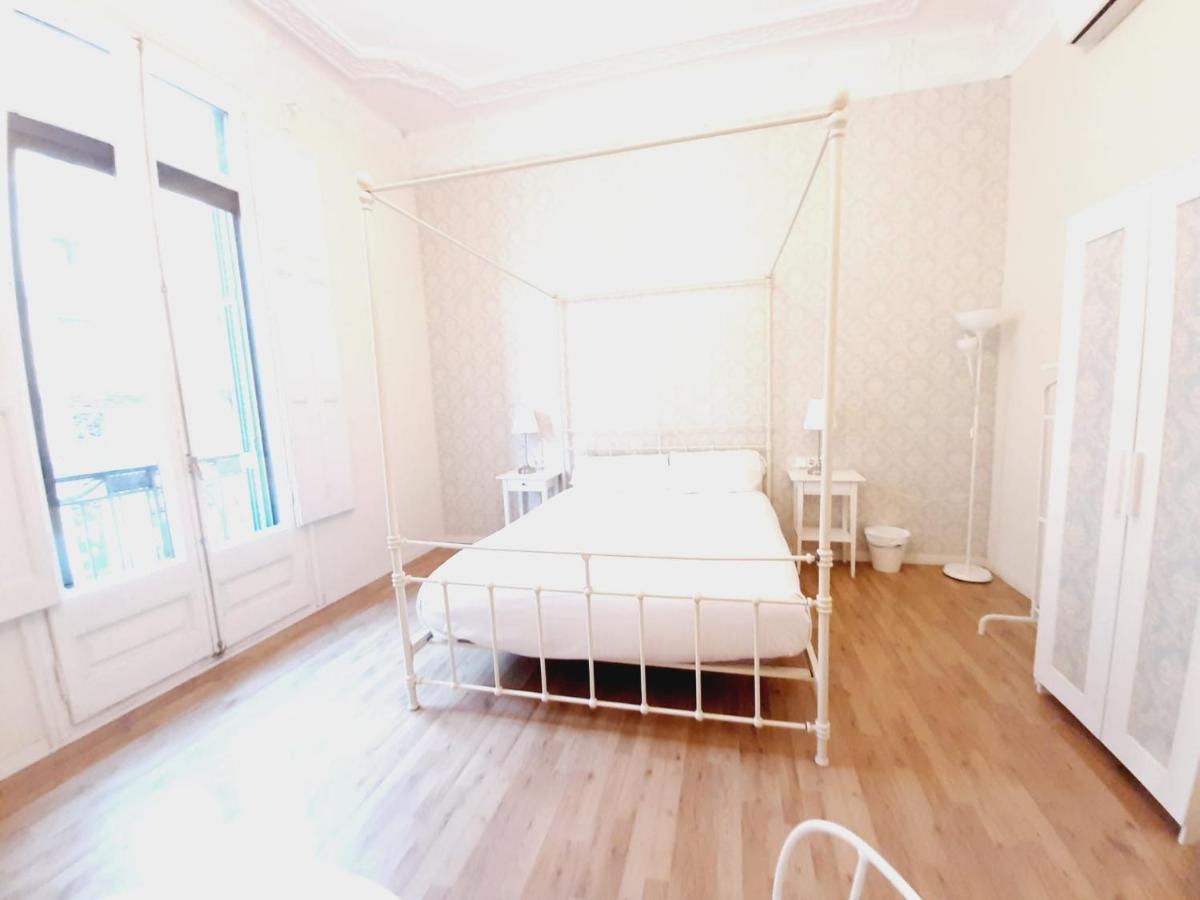 Lumine Luxury Suites By Gaiarooms Barcelona Exteriör bild